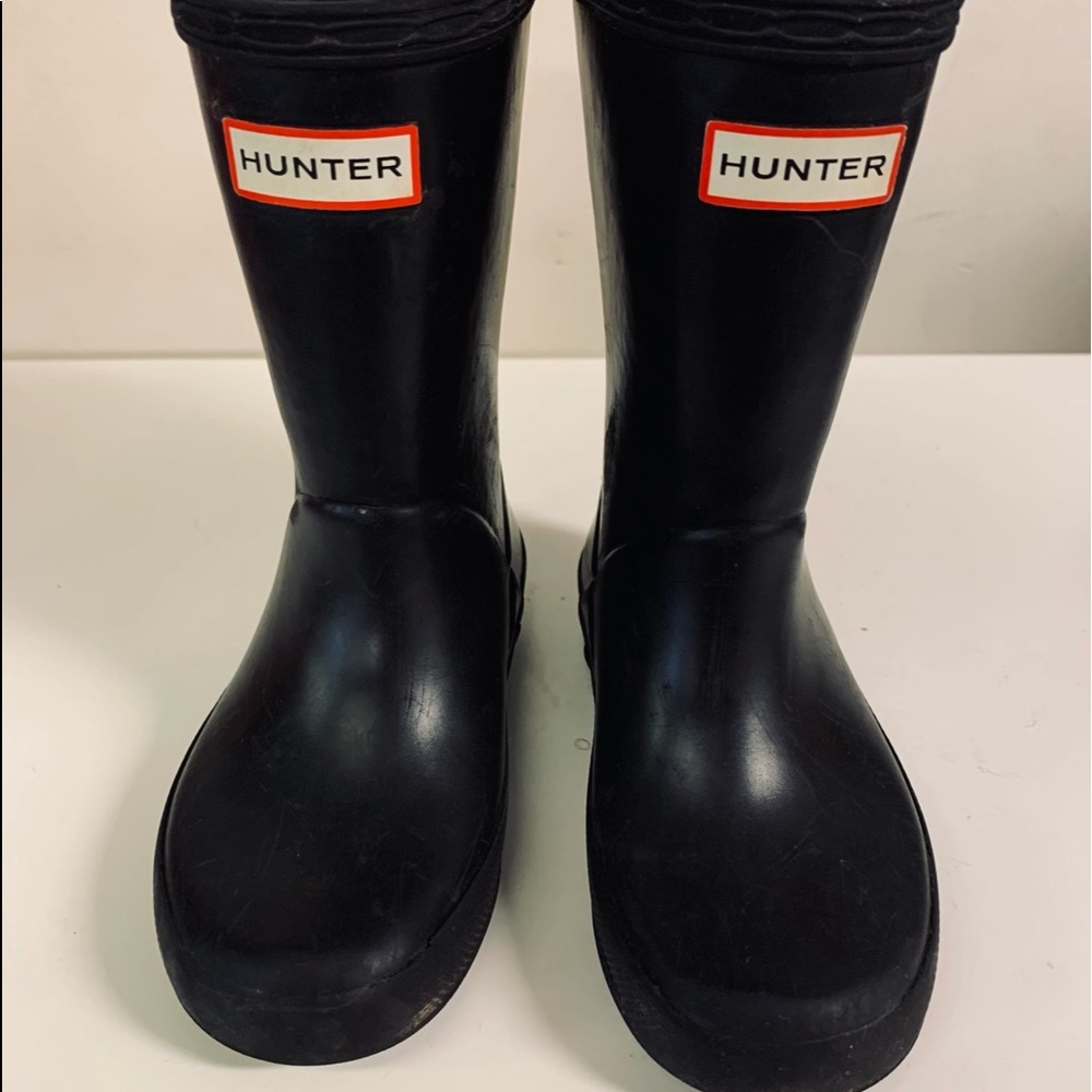 Hunter’s Kids First Gloss Boots, Black 💕